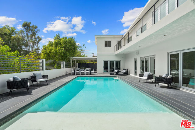 7470 Woodrow Wilson Drive, Los Angeles CA: https://media.crmls.org/mediaz/3e7e02a7-7206-4a3f-a866-43175c199a41.jpg