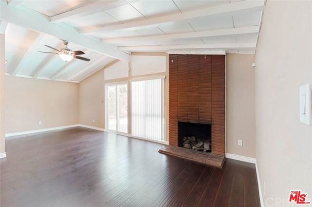 6763 Lurline Avenue, Winnetka CA: https://media.crmls.org/mediaz/3e7e588e-1feb-4981-af04-a885a2bd74d0.jpg