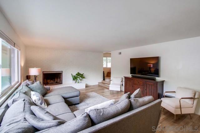 16820 Orchard Bend Rd, Poway CA: https://media.crmls.org/mediaz/3e817d32-3790-45eb-9133-549b78a87ea0.jpg
