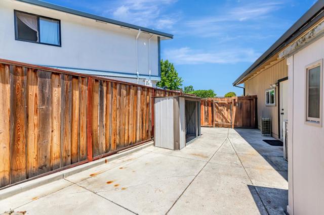 1298 Hersman Drive, Gilroy CA: https://media.crmls.org/mediaz/3e8198cb-6728-4c73-9537-a178fb2c8f73.jpg