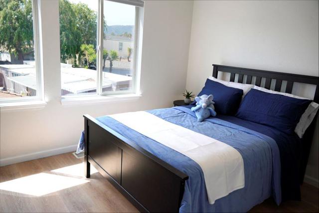 14685 Oka Road, Los Gatos CA: https://media.crmls.org/mediaz/3e81c5ca-608b-46bf-adde-61000d2d2126.jpg