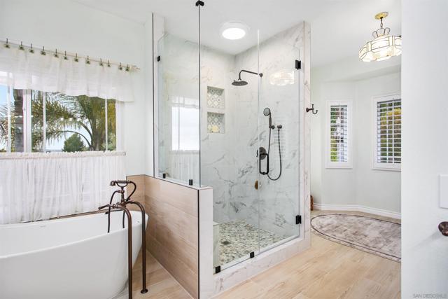 6823 Corintia St, Carlsbad CA: https://media.crmls.org/mediaz/3e81e73a-64be-4307-ac1e-15f0791309b3.jpg