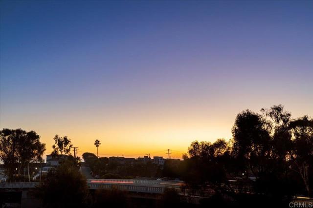 Detail Gallery Image 17 of 63 For 2517 State St, Carlsbad,  CA 92008 - 2 Beds | 2/2 Baths