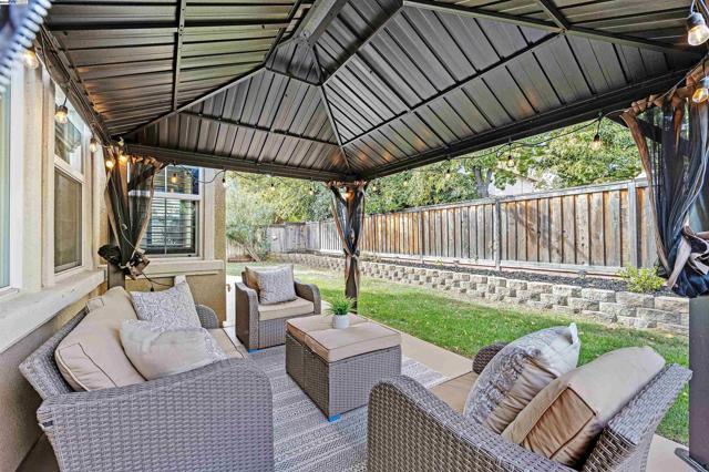Image 37 of 43 For 1705 Hummingbird Way