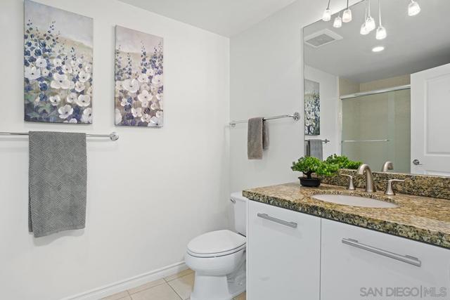 1431 Pacific Hwy, San Diego CA: https://media.crmls.org/mediaz/3e841f5a-0af4-49ca-a1f3-3dbf6765b963.jpg