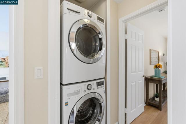 198 Pulido Rd, Danville CA: https://media.crmls.org/mediaz/3e843691-f92d-4a27-b6d9-d6d42a57e6df.jpg