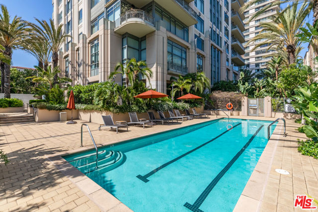10800 Wilshire Boulevard, Los Angeles CA: https://media.crmls.org/mediaz/3e85bcfc-be34-41ae-a60d-751f76989654.jpg