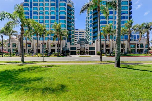 2500 6Th Ave, San Diego, California 92103, 3 Bedrooms Bedrooms, ,3 BathroomsBathrooms,Condominium,For Sale,6Th Ave,250027631SD