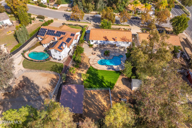 952 Carefree Drive, Simi Valley CA: https://media.crmls.org/mediaz/3e861475-dde7-458f-b274-44ed37d11c17.jpg