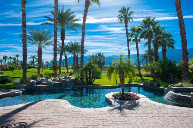 58061 Carmona, La Quinta CA: https://media.crmls.org/mediaz/3e862518-9242-4147-b528-5e2d2a2007a3.jpg