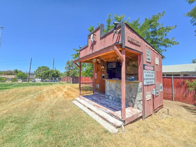 1804 El Cajon Lane, Ramona CA: https://media.crmls.org/mediaz/3e86c8d6-83df-4ef9-967d-08a2df6bc5f4.jpg