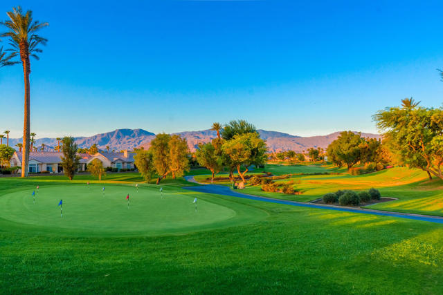 78189 Kensington Avenue, Palm Desert CA: https://media.crmls.org/mediaz/3e875f58-4c8b-4032-a904-cea0902758de.jpg