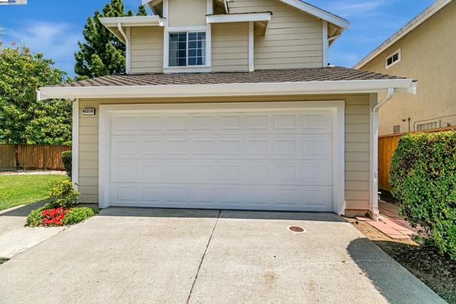 Image 41 of 58 For 42210 Live Oak Cir
