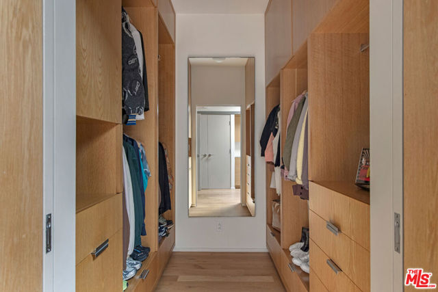 1030 Canon Drive, San Marino CA: https://media.crmls.org/mediaz/3e876a61-08ac-43d8-be27-b3b60efe4f3c.jpg