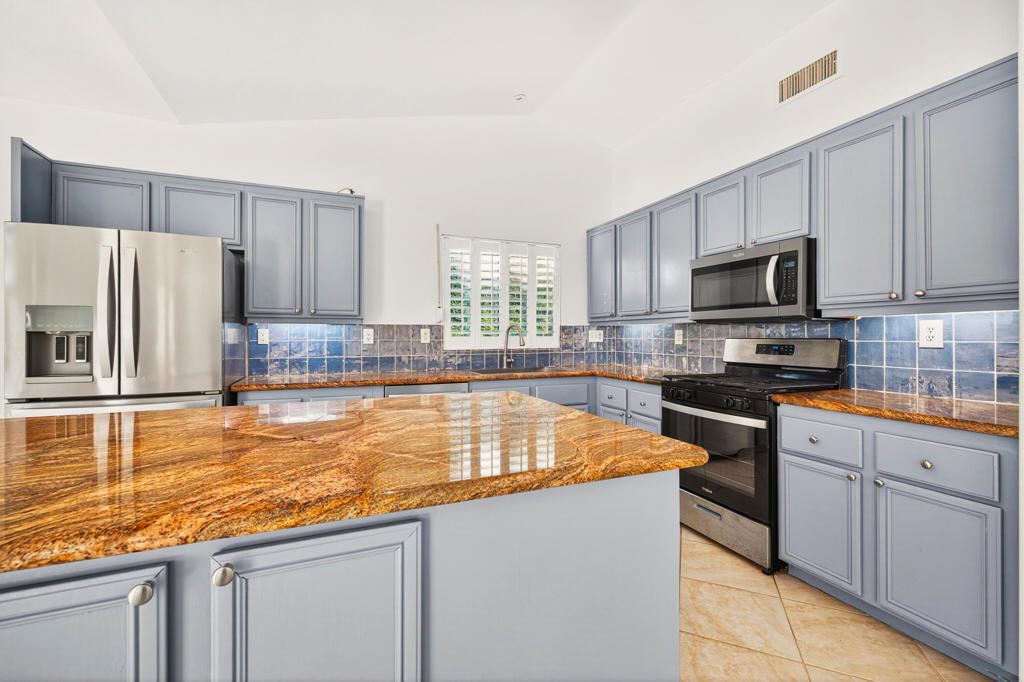 MLS #219137635DA image #8