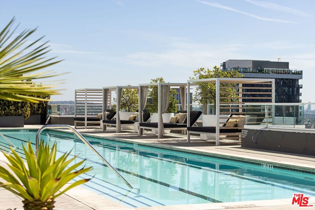 6250 Hollywood Boulevard #6K