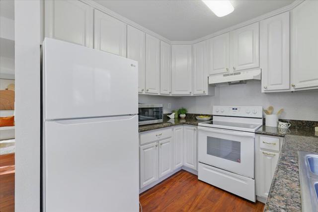 34791 Dorado, Fremont CA: https://media.crmls.org/mediaz/3e88b188-1c10-42d2-a311-0d911ca77f13.jpg
