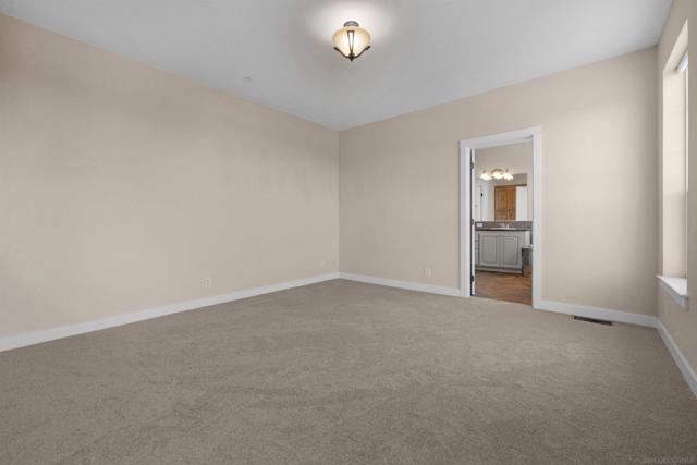 16725 Harrison Park Trail, Julian CA: https://media.crmls.org/mediaz/3e88b3b7-3e17-4a41-95f5-0e856e8f24ab.jpg