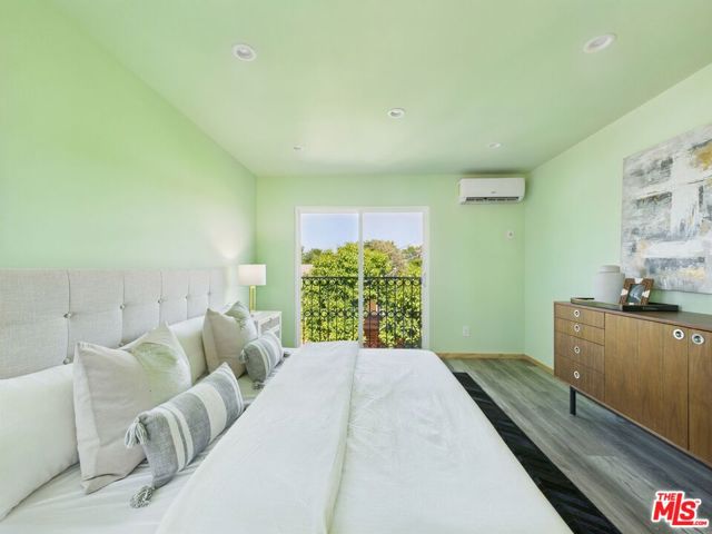 17660 Martha Street, Encino CA: https://media.crmls.org/mediaz/3e88b991-39fd-4fe5-94dc-dd7b2a60ad03.jpg