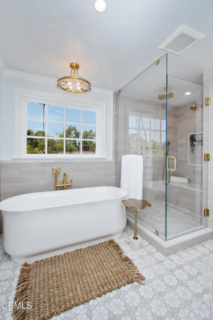 1036 S Madison Avenue, Pasadena CA: https://media.crmls.org/mediaz/3e88e811-a0bf-47cf-8f0e-3f9a95bdfcd3.jpg