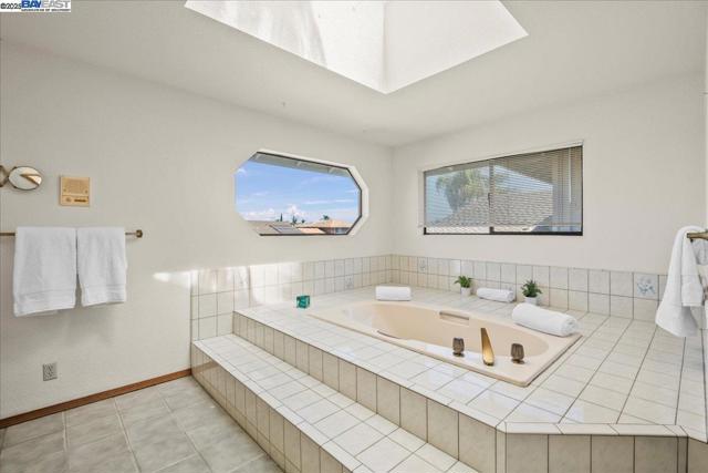 5690 Beaver Lane, Discovery Bay CA: https://media.crmls.org/mediaz/3e895d24-f349-45fe-9ce4-a6eb553c0aa8.jpg