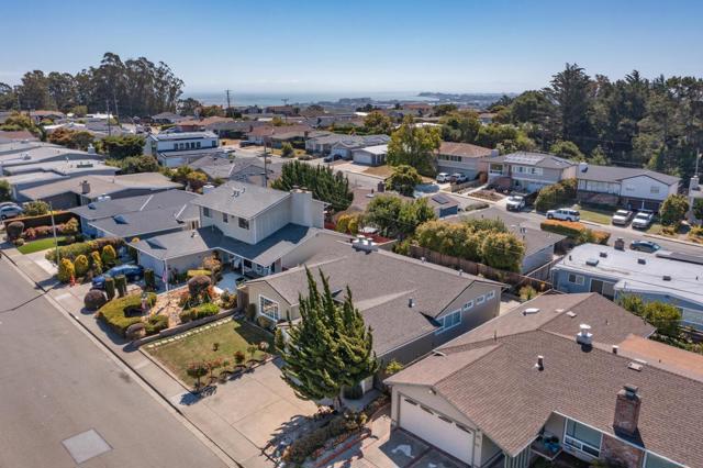 855 Mosswood Lane, Millbrae CA: https://media.crmls.org/mediaz/3e89eaaf-0fb1-484e-aad1-a498fada87ca.jpg