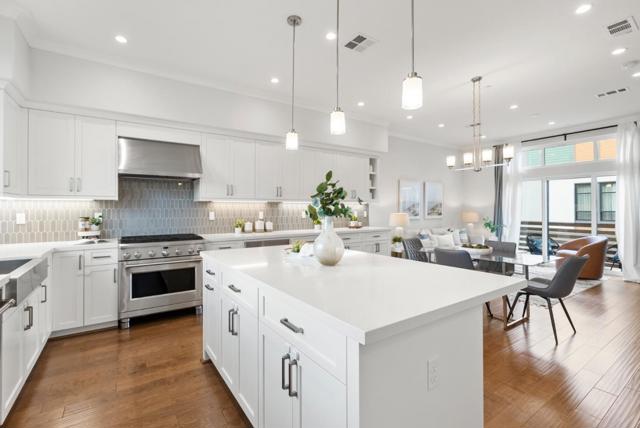 609 E Evelyn Avenue, Sunnyvale CA: https://media.crmls.org/mediaz/3e8c31b5-86c8-4675-ba4f-3e5dc4ab2114.jpg