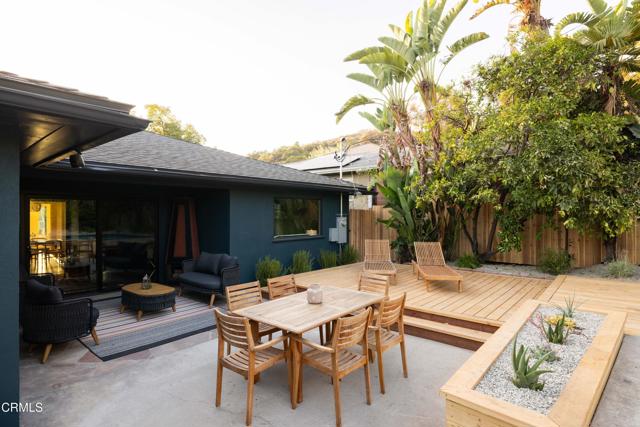 5452 Mt. Helena Avenue, Los Angeles CA: https://media.crmls.org/mediaz/3e8d072c-d82b-4d3a-9858-33dffb54da99.jpg