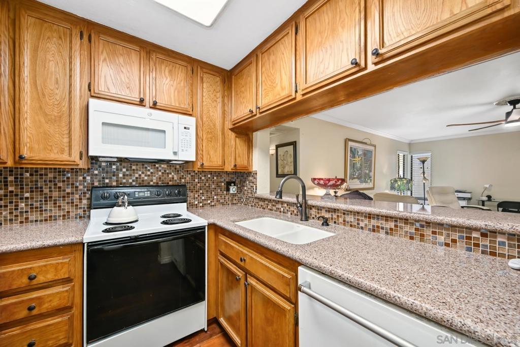 5605 Friars Rd. - photo 8