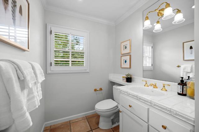 37 Lupin Lane, Atherton CA: https://media.crmls.org/mediaz/3e8fdb7e-138b-430e-bbaa-3e107ec8a284.jpg