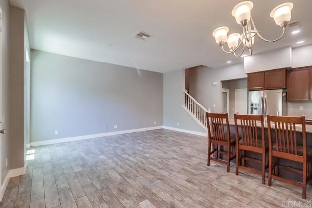 Detail Gallery Image 13 of 48 For 1560 Santa Carolina Rd #2,  Chula Vista,  CA 91913 - 4 Beds | 3/1 Baths