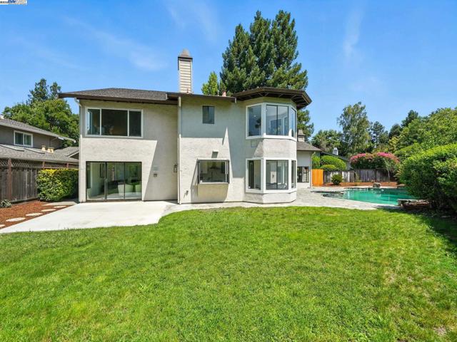 5995 Via Del Cielo, Pleasanton CA: https://media.crmls.org/mediaz/3e9021cc-ab67-4230-9af5-9898e2a685ff.jpg