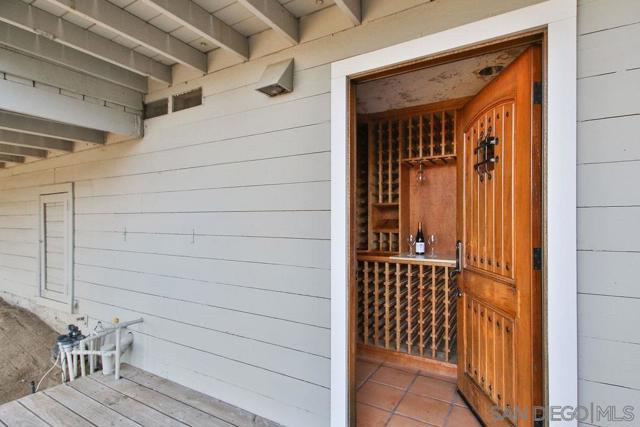 14027 Jamul Dr, Jamul CA: https://media.crmls.org/mediaz/3e902f47-96fb-44f2-9c48-b3b13406b8c4.jpg