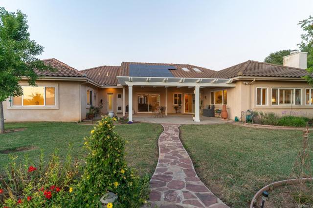 30646 Red Hawk Road, Valley Center CA: https://media.crmls.org/mediaz/3e90965f-f7c1-4410-ab79-4015d79031f1.jpg