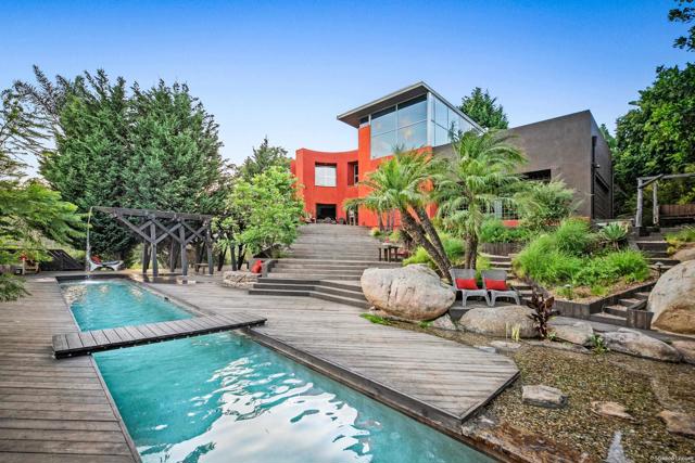 Detail Gallery Image 4 of 75 For 2893 Paseo Del Sol, Escondido,  CA 92025 - 4 Beds | 3 Baths