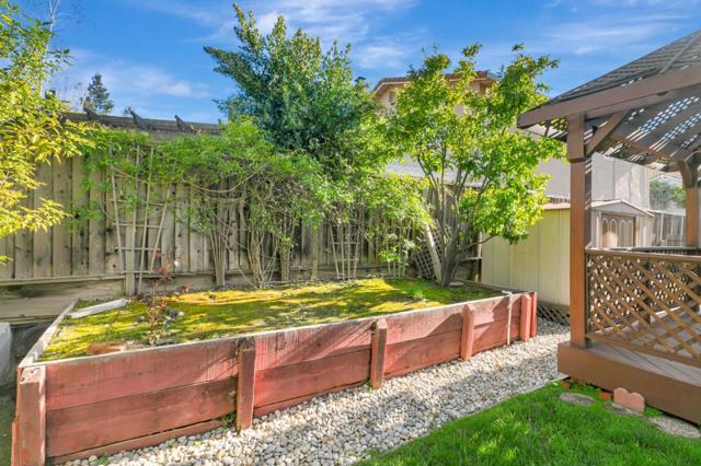 6508 Circle Hill Drive, San Jose CA: https://media.crmls.org/mediaz/3e9309f7-b289-4a60-a10a-3ee3dac63f69.jpg