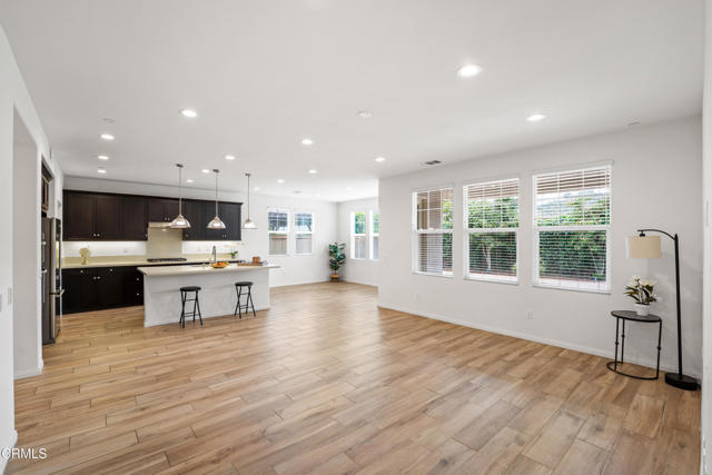 481 Alabama Street, Ventura CA: https://media.crmls.org/mediaz/3e93abba-4e78-4077-800b-ebcb8b7aa26e.jpg