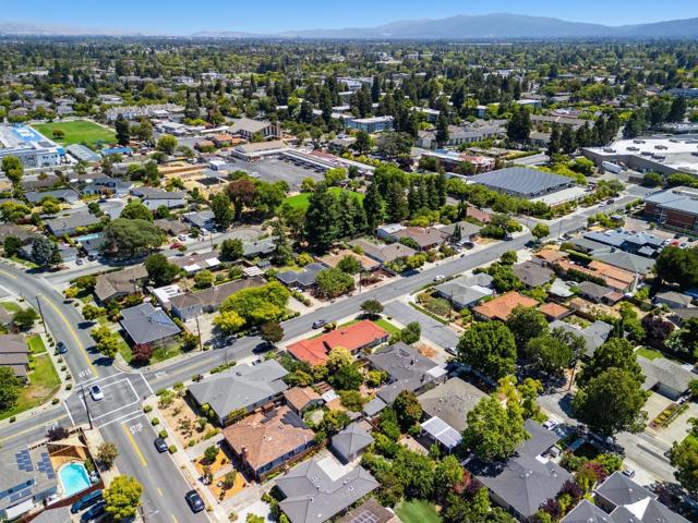 520 S Bayview Avenue, Sunnyvale CA: https://media.crmls.org/mediaz/3e93ef4d-6d85-4afe-97ea-a18266f8f48f.jpg