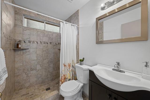 9082 Spencer Court, Gilroy CA: https://media.crmls.org/mediaz/3e9486d5-91dc-4904-b704-db8ec3d059bc.jpg