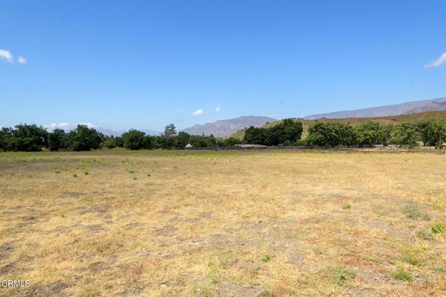 10430 N Ojai Santa Paula Road, Ojai CA: https://media.crmls.org/mediaz/3e94c6bd-6b9f-42fc-975f-40fa57bb6d9d.jpg