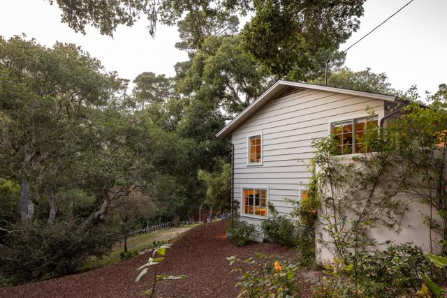 25524 Hatton Road, Carmel CA: https://media.crmls.org/mediaz/3e94ce7b-c719-439d-9643-981b3aee761a.jpg