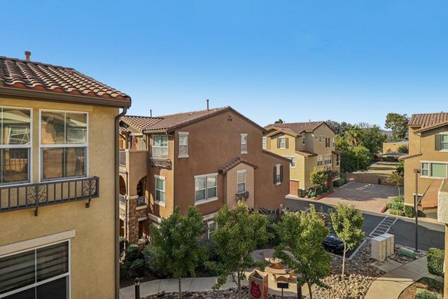 8806 Appleblossom Court, Santee CA: https://media.crmls.org/mediaz/3e94e996-0b46-4960-b225-e3fe7d20349c.jpg
