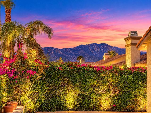 245 Strada Nova, Palm Desert, CA 92260