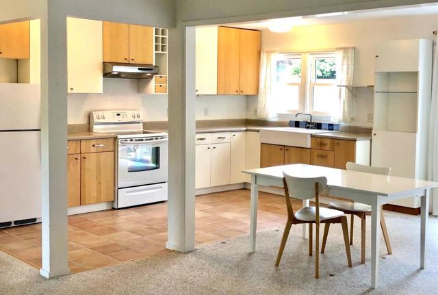 17 Saucito Avenue, Del Rey Oaks CA: https://media.crmls.org/mediaz/3e95792d-1c4f-4d55-a5f6-5b3b299aa445.jpg