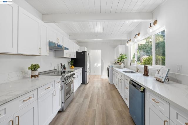 Image 2 of 26 For 1631 Arlington Blvd