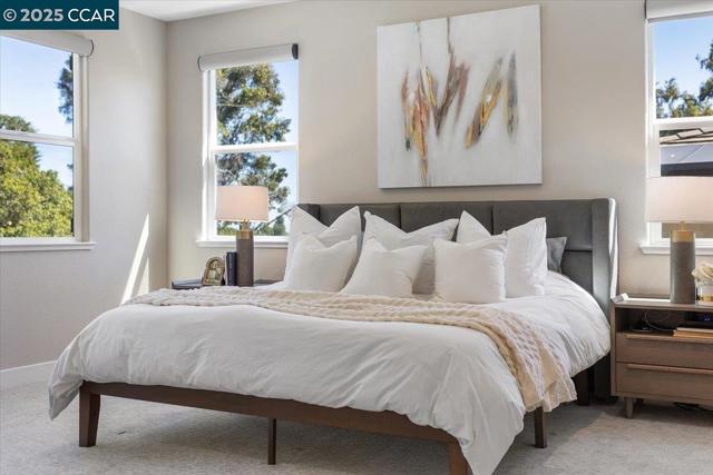 17691 Whisper Ln, Castro Valley CA: https://media.crmls.org/mediaz/3e972606-7607-4e79-bff3-264513bcf72f.jpg