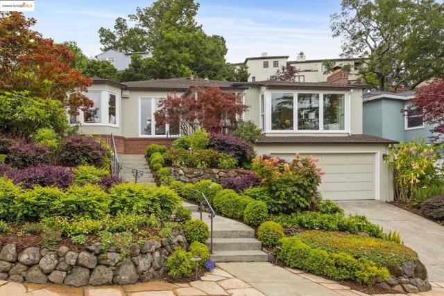 2250 Bywood Dr, Oakland CA: https://media.crmls.org/mediaz/3e97f15c-a4b0-4e50-bcb9-37f2b1ff2ec9.jpg