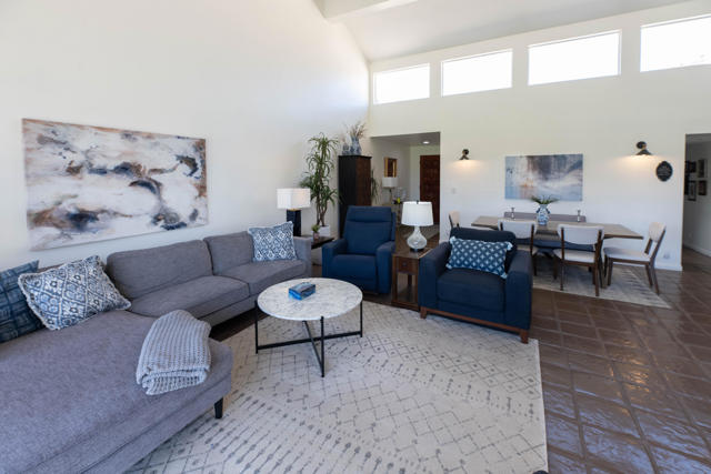 177 Las Lomas, Palm Desert CA: https://media.crmls.org/mediaz/3e980177-499f-41d5-bade-0edf8f275025.jpg