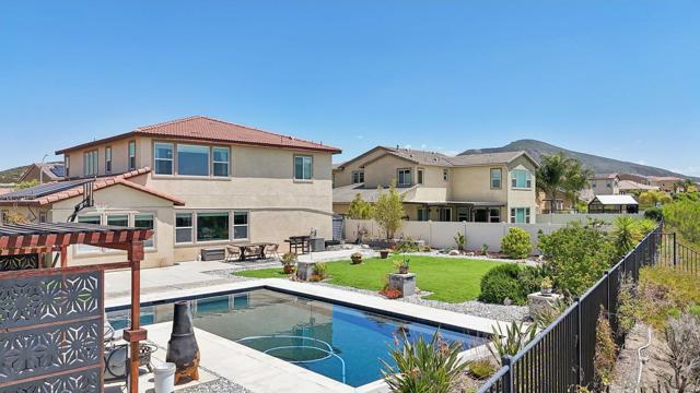 35473 Laurel Tree Ct, Winchester CA: https://media.crmls.org/mediaz/3e991862-f80d-4457-ba5a-7068dc1b8c95.jpg