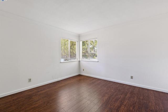100 Kinross Drive, Walnut Creek CA: https://media.crmls.org/mediaz/3e9a8a48-802a-4132-ba54-49570cfca78c.jpg
